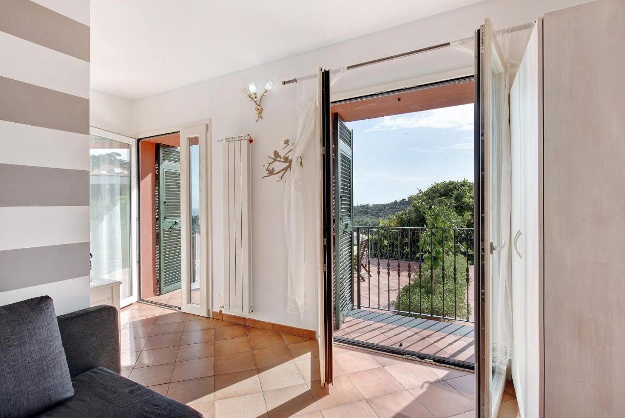 Apartamento Esclusiva Terrazza Vista Porto Varazze Exterior foto